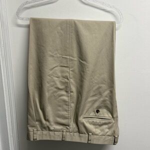 L.L.Bean Men's pleated khaki chino Pants 40x30.5